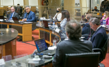 Julgamento do primeiro impeachment está marcado para sexta