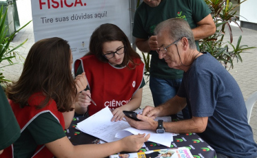 No Imposto na Praça, Unesc leva informações à comunidade