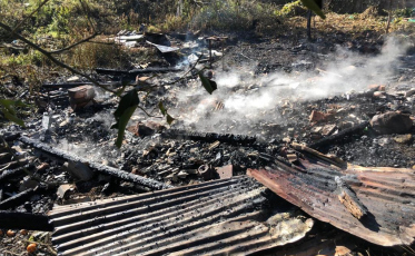  Galpão é totalmente destruído por incêndio em Timbé do Sul