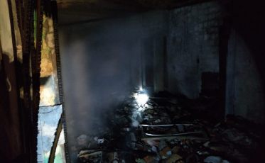 Incêndio destrói casa em Balneário Gaivota