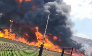 (FOTOS E VÍDEOS) Incêndio atinge indústria química no bairro Próspera em Criciúma 