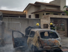 Criciúma: Incêndio deixa veículo destruído no bairro Metropol 
