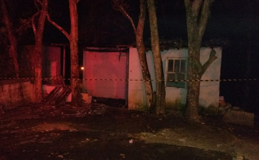 Incêndio destrói residência em Criciúma