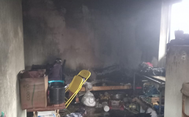 Incêndio atinge apartamento no Centro de Içara (FOTOS)