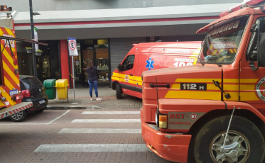 Princípio de incêndio mobiliza bombeiros no Centro de Criciúma