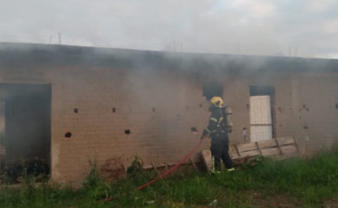 Incêndio atinge residência em Tubarão