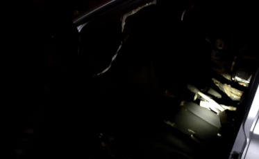 Carro derrete após incêndio em Balneário Rincão 