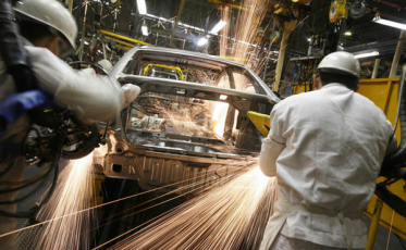 Confiança do empresário industrial se mantém positiva em abril