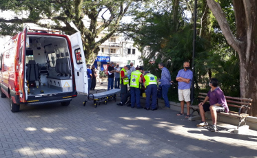 Pronto atendimento garante salvamento de infartado na Praça Nereu