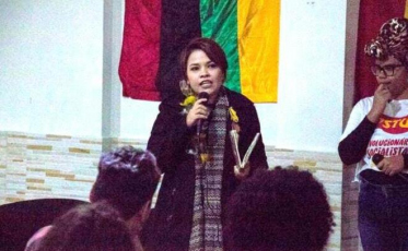 Professora da rede estadual é candidata do PSTU ao Governo de SC