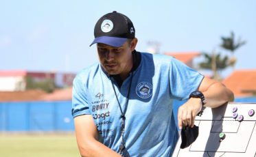 Tubarão perde e chega a 13 partidas consecutivas sem vencer