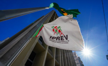 Estado autoriza reajuste de 28,1% para aposentados e pensionistas sem paridade