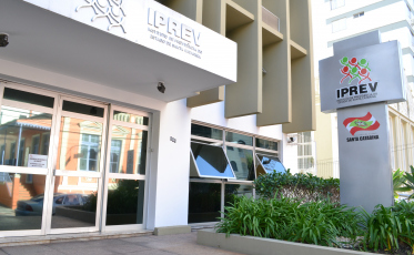 Iprev alerta: Cuidado com notícias falsas sobre pagamento do 13º