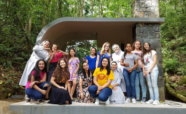 Irmãs Beneditinas convidam meninas para o 2º ENVOC