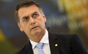 Tomografia descarta complicações cirúrgicas em Bolsonaro, diz boletim