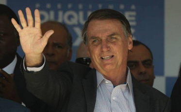 Bolsonaro estuda aumentar validade da CNH de 5 para 10 anos