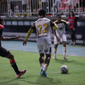 Com dois jogadores expulsos, Criciúma empata com o Joinville em 0 a 0