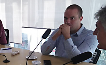 Jessé Lopes busca assinaturas para investigar a Ponte Hercílio Luz