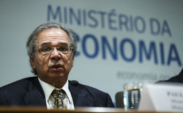 Possibilidade de congelamento do salário mínimo é estudada pelo Governo