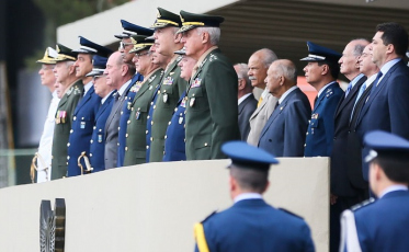 Governo dá aval para comissão reavaliar a previdência de militares