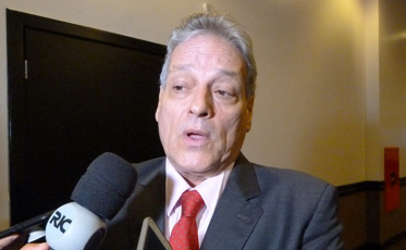 João Vicente Goulart diz que esquerda e direita não existem mais