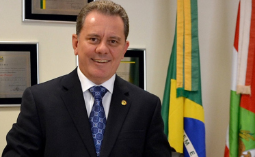 Um shopping do municipalismo no Congresso de Prefeitos