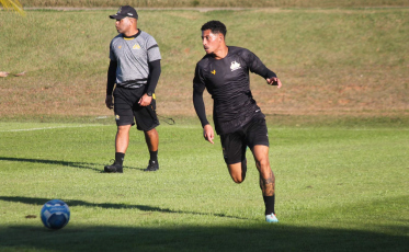 Criciúma faz treinamento coletivo e atividade técnica
