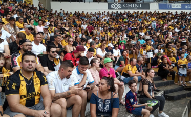 Mais de nove mil torcedores comparecem ao Majestoso para acompanhar o Jogo das Estrelas (FOTOS)