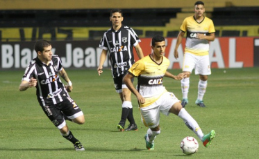 Criciúma empata com Ceará em casa