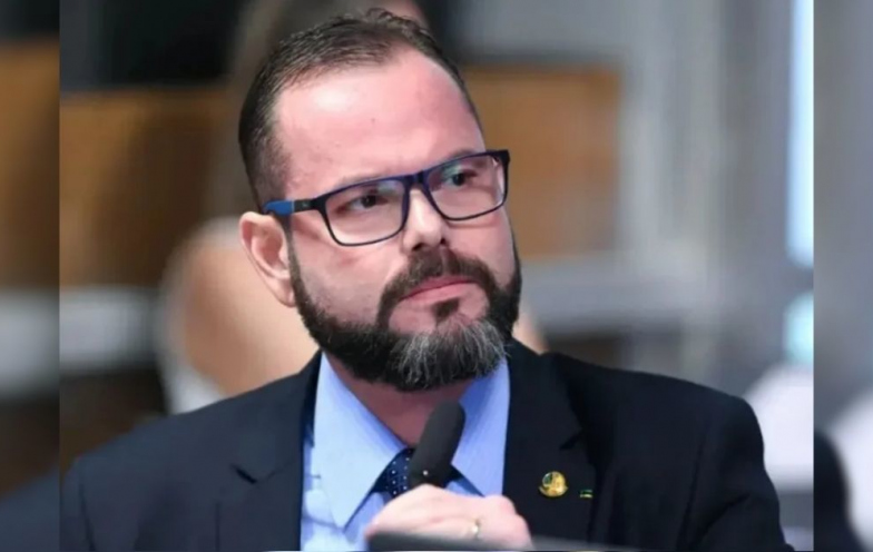 Relator vota contra cassação de Jorge Seif e julgamento é suspenso 