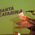 Jorginho Mello é reeleito governador de Santa Catarina no primeiro turno