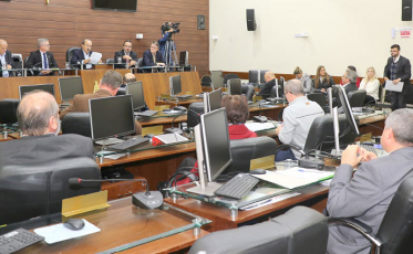 Seminário pede mais segurança jurídica para universidades comunitárias