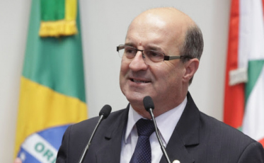 Impeachment: Zé Milton, o sul catarinense no novo tribunal misto