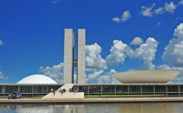 Proposta de taxar seguro-desemprego não deve avançar no Congresso