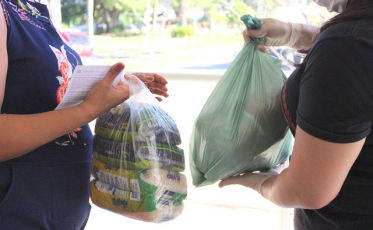 Famílias são beneficiadas com mais 8,9 mil kits de alimentação escolar