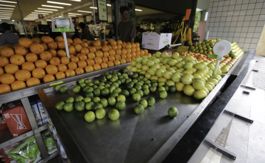 Inflação de famílias de renda mais baixa sobe 1%, diz Ipea