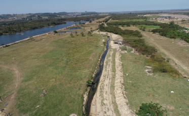 Para evitar inundações, limpeza total do Rio Linha Torrens