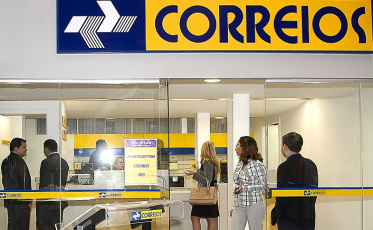 Bolsonaro dá o primeiro passo para privatizar os Correios