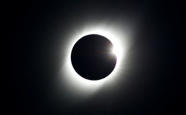 Lua de Sangue triplamente especial será visível hoje de todo o Brasil