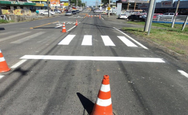 Van escolar é parada por conduta perigosa