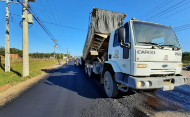 Revitalização da Luiz Rosso avança e está quase concluída no bairro Quarta Linha