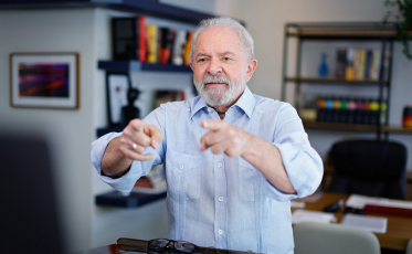 No Plenário, a diplomação de Lula e a reestruturação do MDB (ÁUDIO)