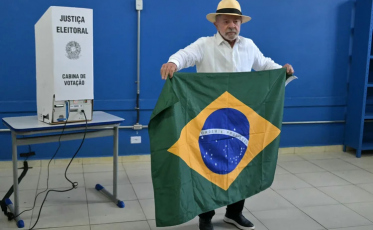 Lula vota em São Bernardo do Campo