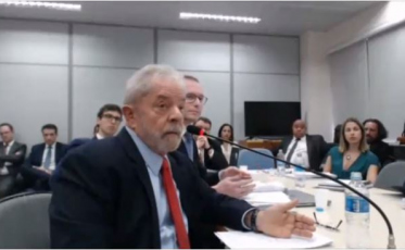 Lula enfrenta juíza Gabriela Hardt e recebe 