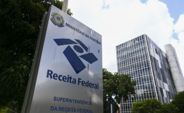 Arrecadação federal de impostos atinge R$ 251 bilhões em janeiro