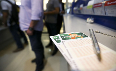 Mega-Sena deste sábado deve pagar prêmio de R$ 32 milhões