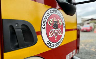 Homem que realizava reparos em igreja cai de cinco metros de altura em Morro da Fumaça