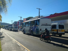 Vans e micro-ônibus partem da Unesc em direção a BR-101 (Vídeo)