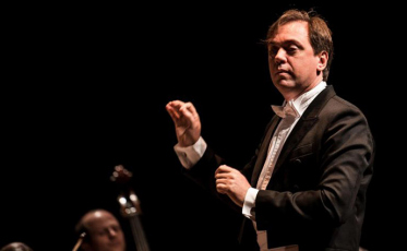 Faltam 10 dias para a apresentação de Lenine & Camerata Florianópolis