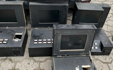 Máquinas caça-níquel são flagradas em bares de Criciúma